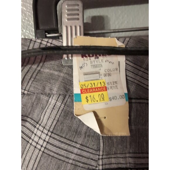 Dockers Petite Women's Plaid Mid Rise Curvy Belted Capri Pants Size 16P NWT - Picture 5 of 8